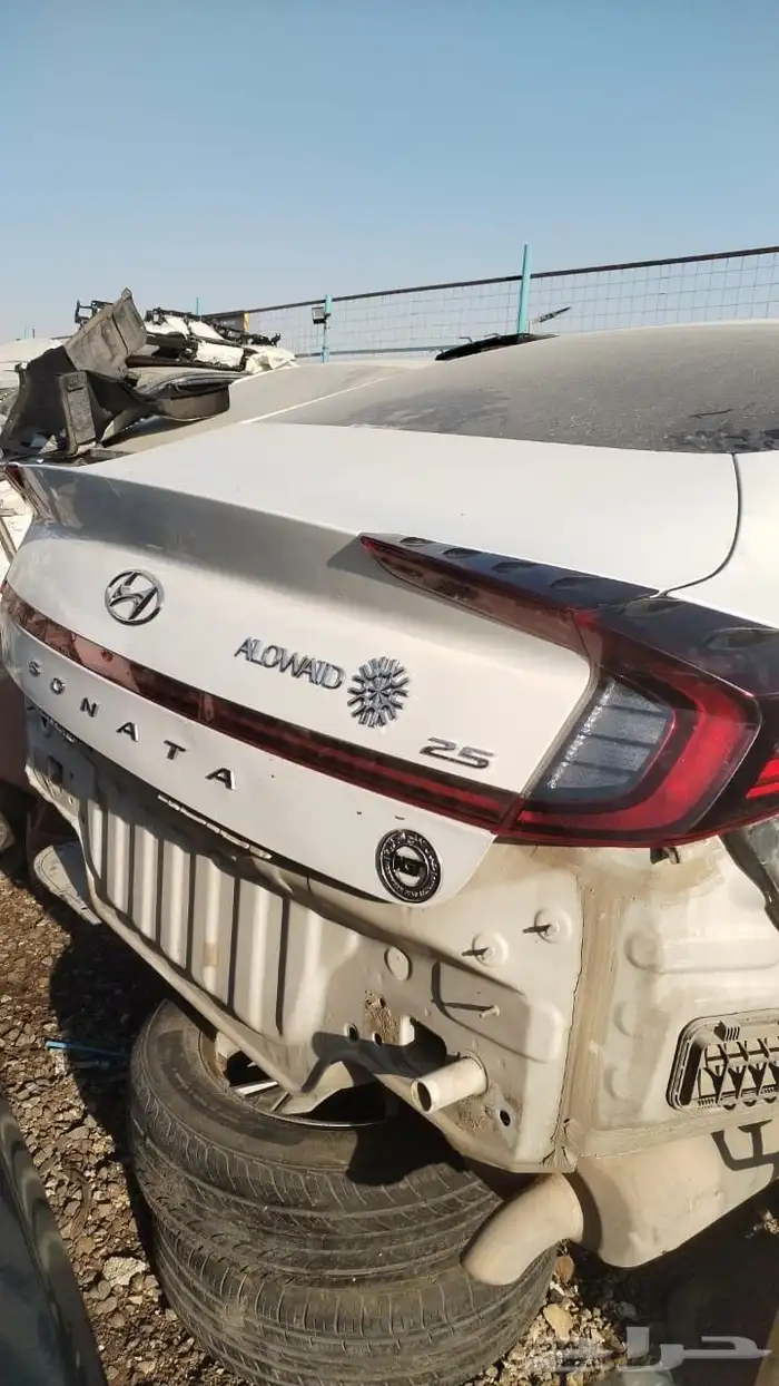 يوجد لدينا قطع تشليح سيارات 8