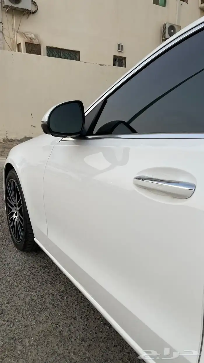 للبيع مرسيدس C300 موديل 2024 23