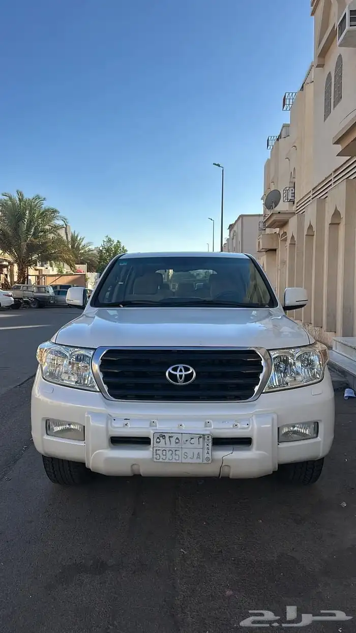 لاندكروزر مفخرة الارض 2008 V6 GXR3 5