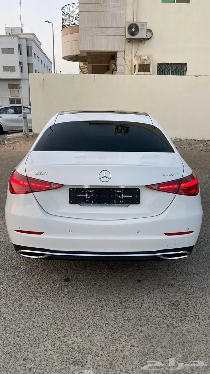 للبيع مرسيدس C300 موديل 2024 19