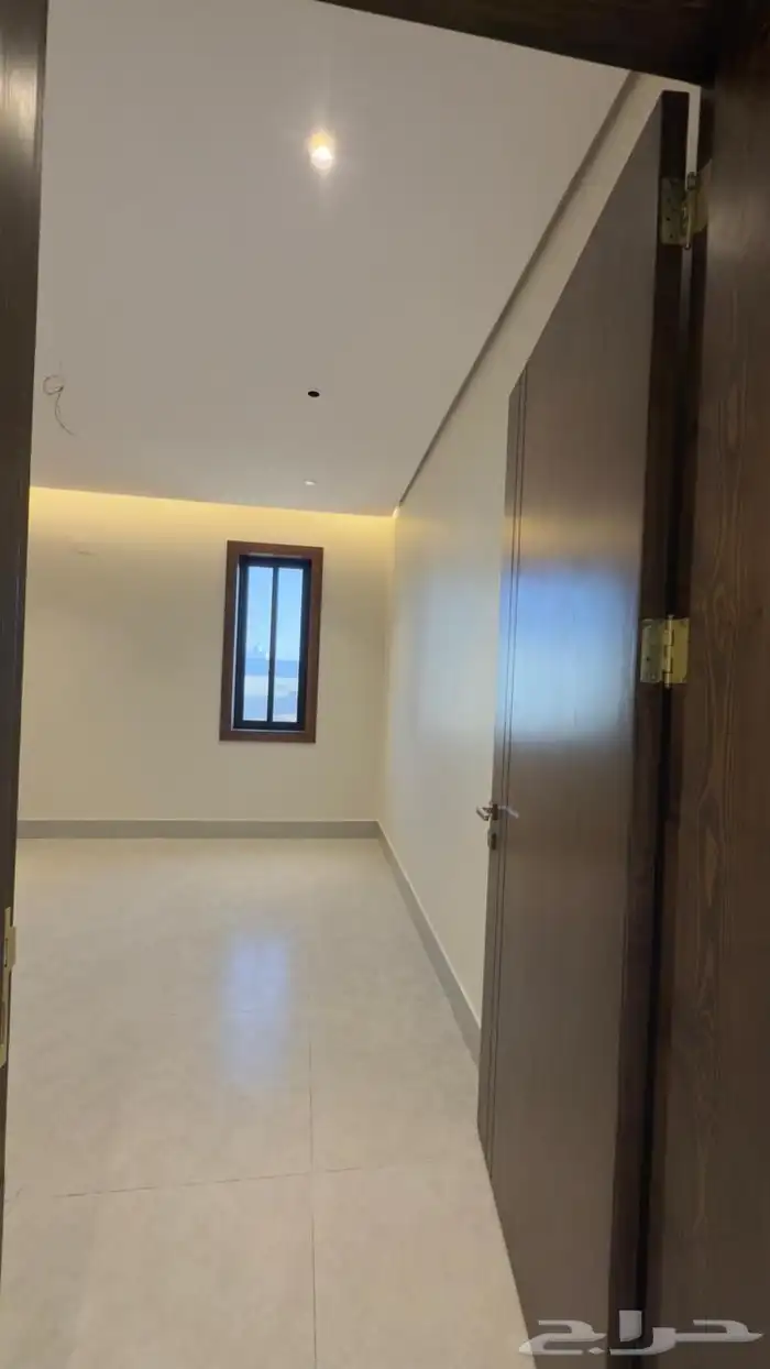 للبيع شقق وفلل 5