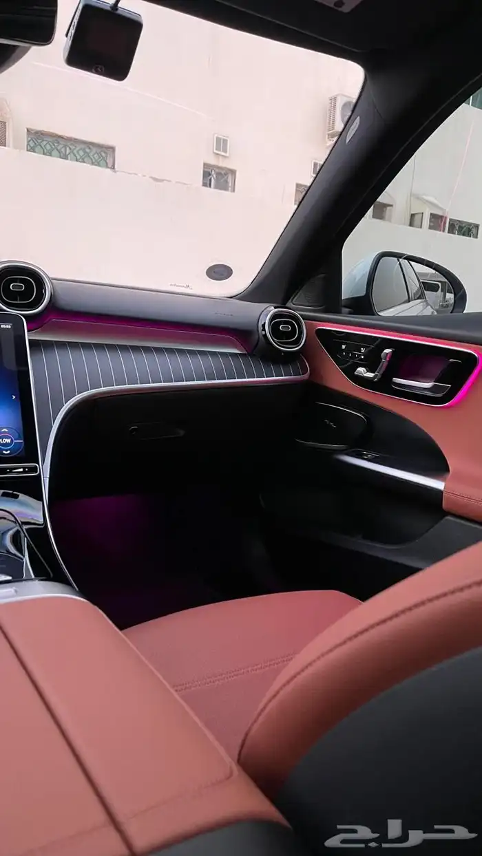 للبيع مرسيدس C300 موديل 2024 17