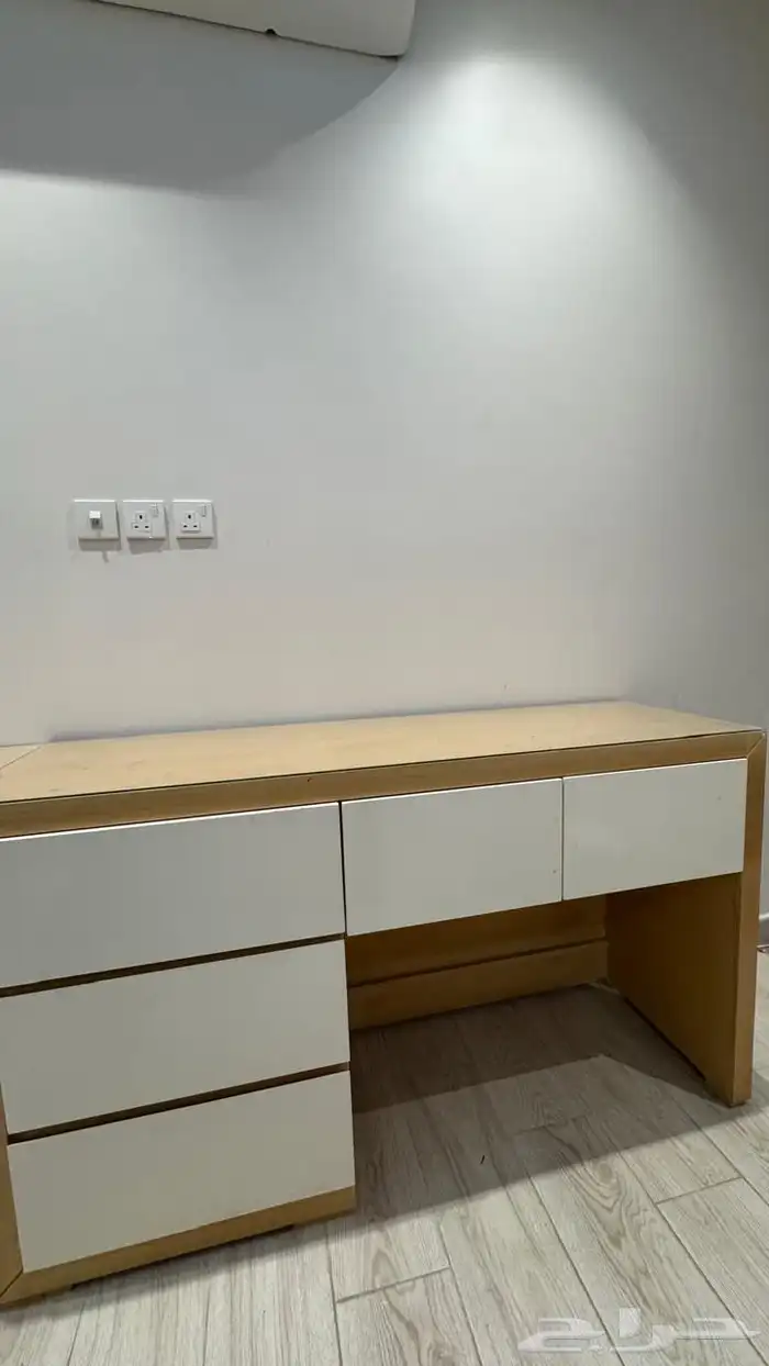 للبيع طاولات غرفة 0