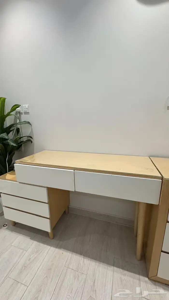 للبيع طاولات غرفة 1