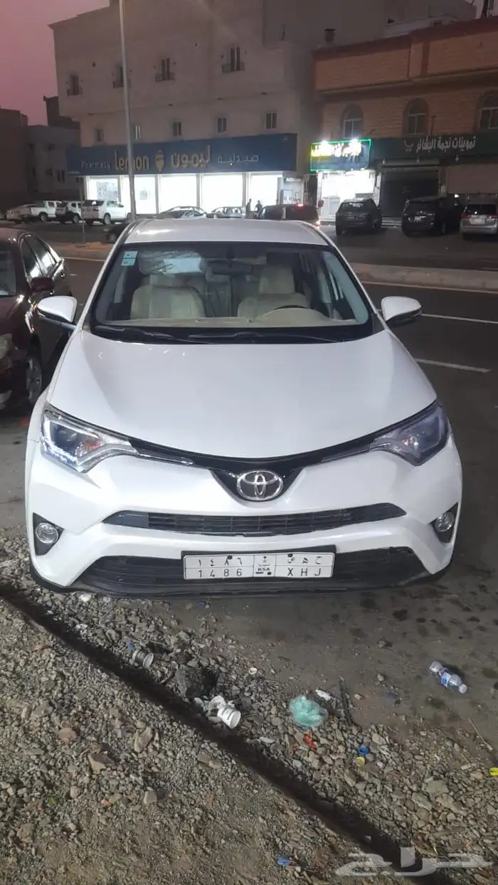 سيارة تايوتا راف فول للبيع 7