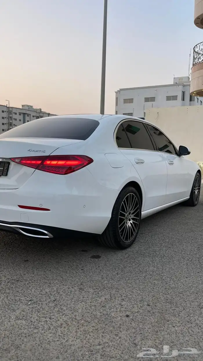 للبيع مرسيدس C300 موديل 2024 12