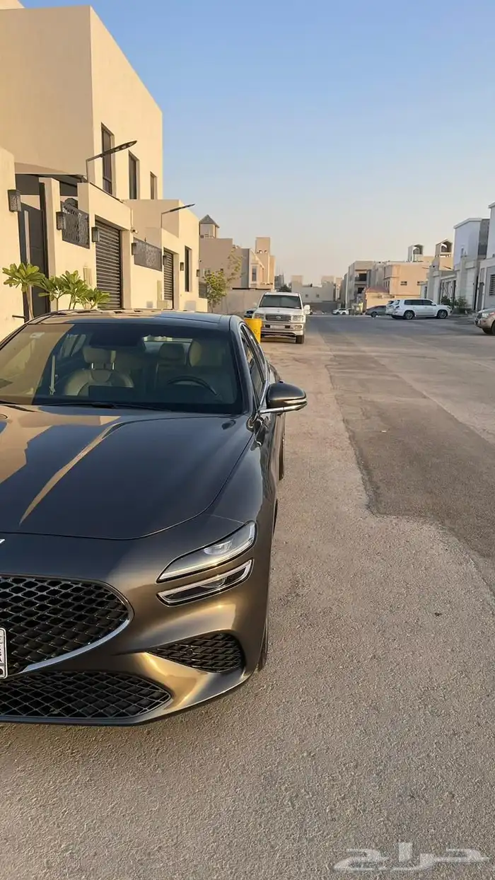 جنسس g70 0