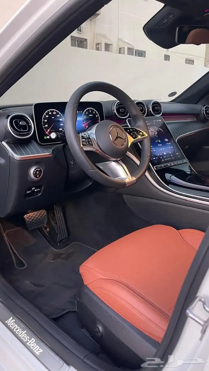 للبيع مرسيدس C300 موديل 2024 24
