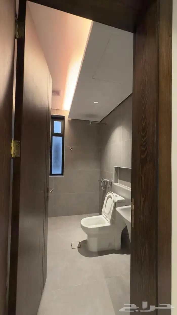 للبيع شقق وفلل 6