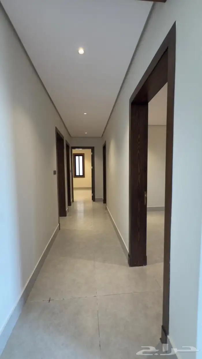 للبيع شقق وفلل 4