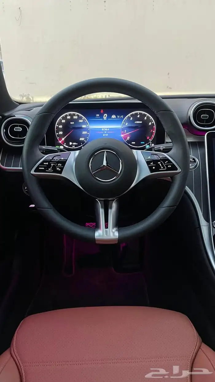 للبيع مرسيدس C300 موديل 2024 30
