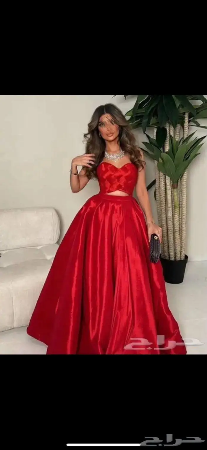 فستان احمر فخم 0