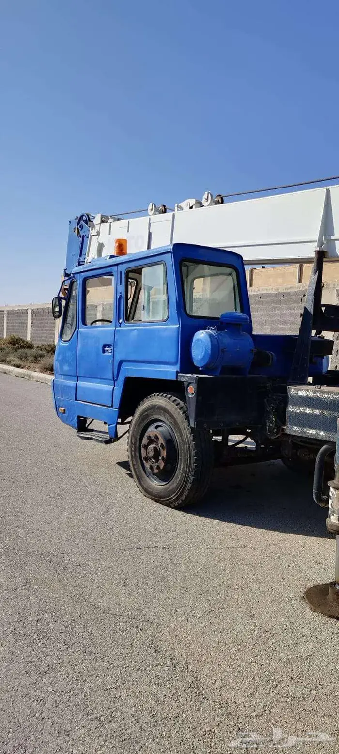 شاحنات ومعدات ثقيلة كرين كرين 20 طن 1