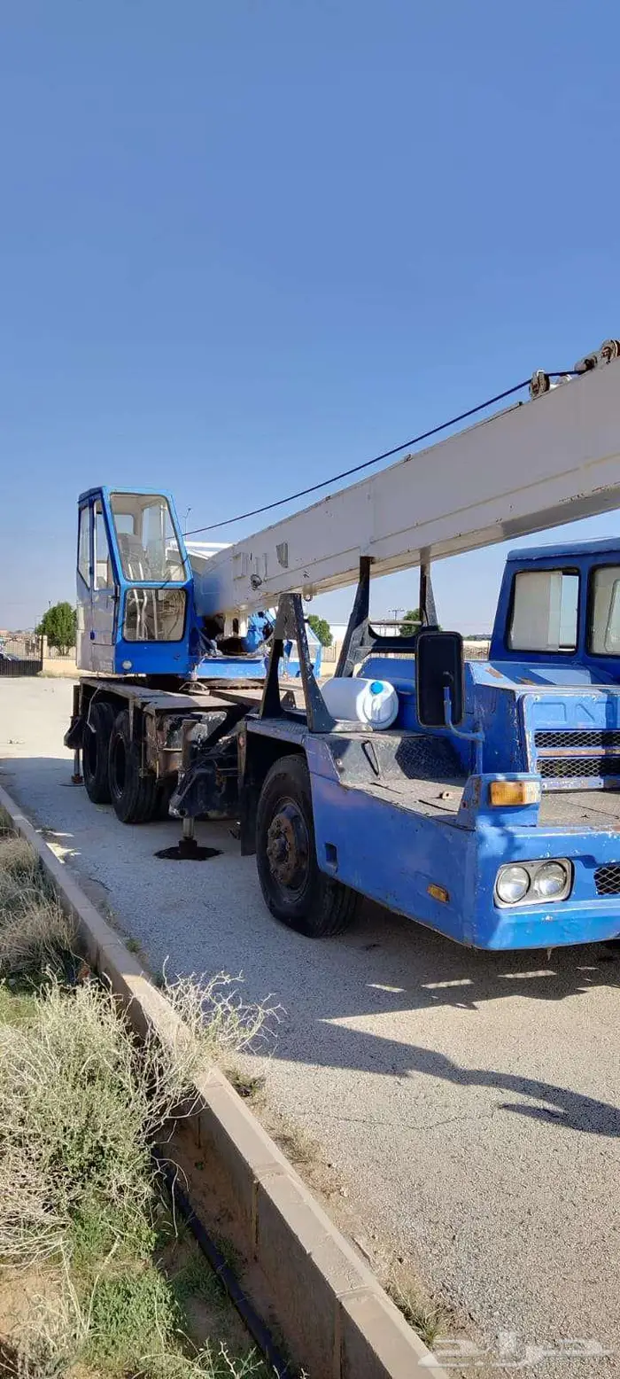 شاحنات ومعدات ثقيلة كرين كرين 20 طن 10