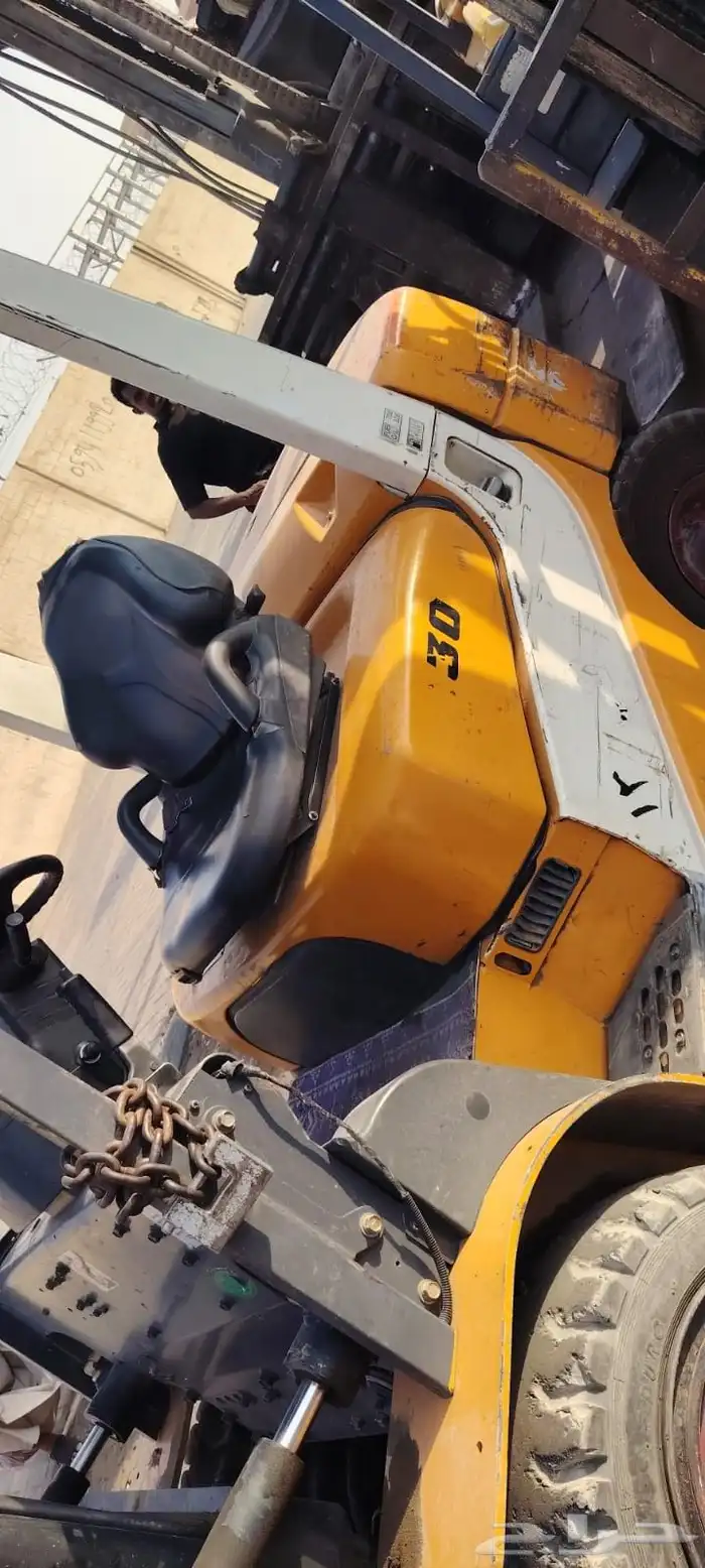 رافعات شوكية فوركلفت رافعه للايجار اليومي والشهري مشوار 8