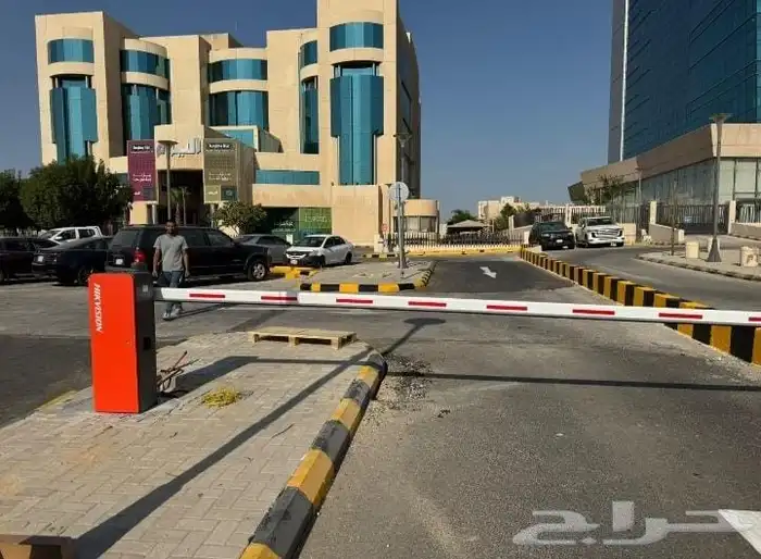 بوابه سيارات الكترونيه صينى و إيطالى 1