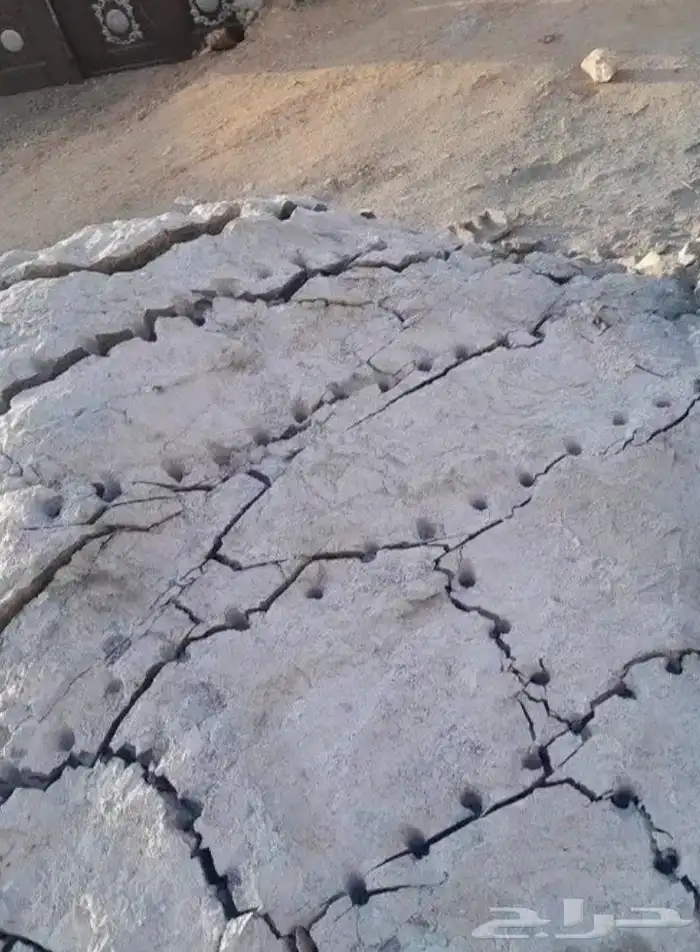 بوكلين للايجارحفر الاراضي وهدم العماير والبيوت الشعبي وتخريم 5