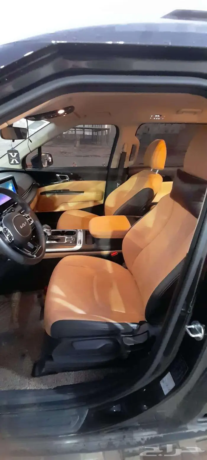 كيا كارنيفال 2023 ديزل 13