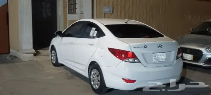 للبيع هونداي اكسنت 2017 3