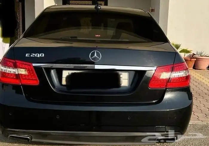 مرسيدس E200 AMG نظيف 3