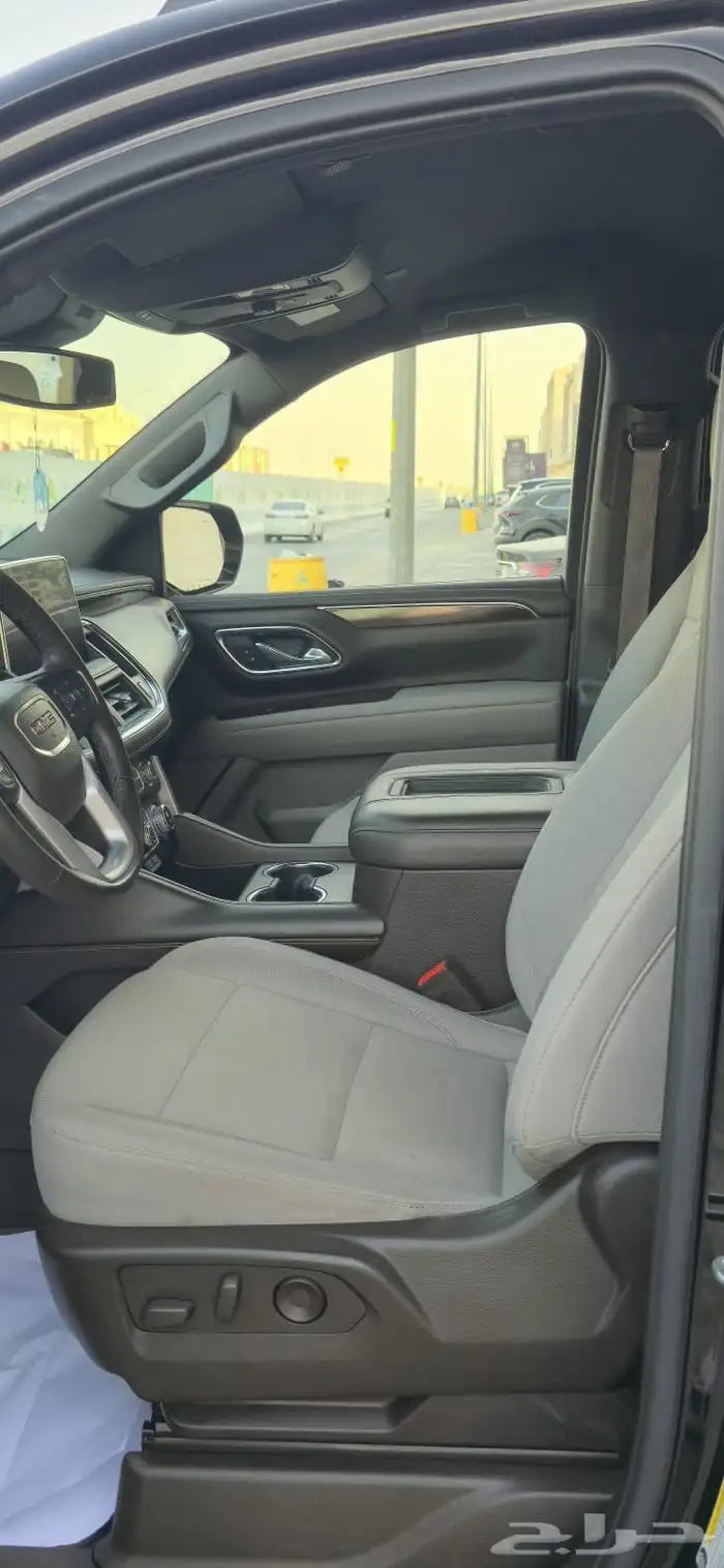 جي ام سي يكون دبل مديل 2023 12