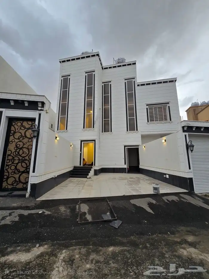 للبيع روف علوى مع ملحق مدخل مستقل620 ألف خلف مستشفى الألماني 1