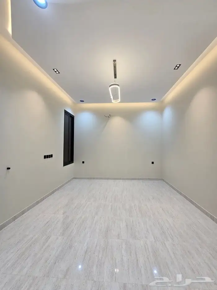 للبيع شقق علويه VIP بسطح مستقل 6غرف من 500 ألف حي درة الموسي 19