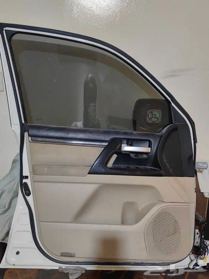 باب يسار لاند كروزر 2021. تورنج وكاله 2