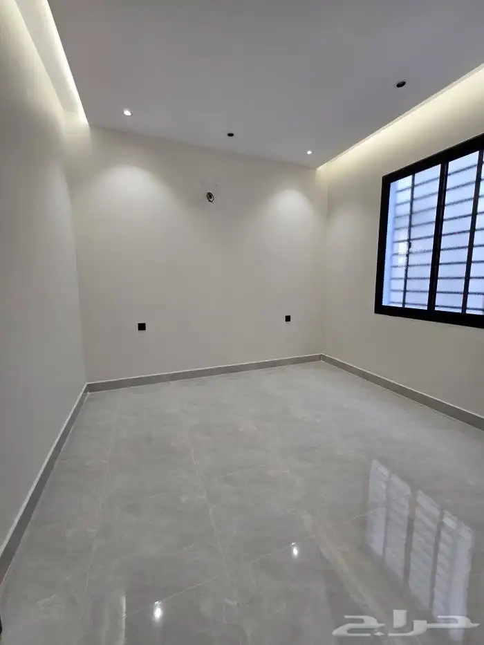 للبيع متبقي شقه ارضي6غرف بحوش ومدخل سياره 520 ألف باحد رفيده 17