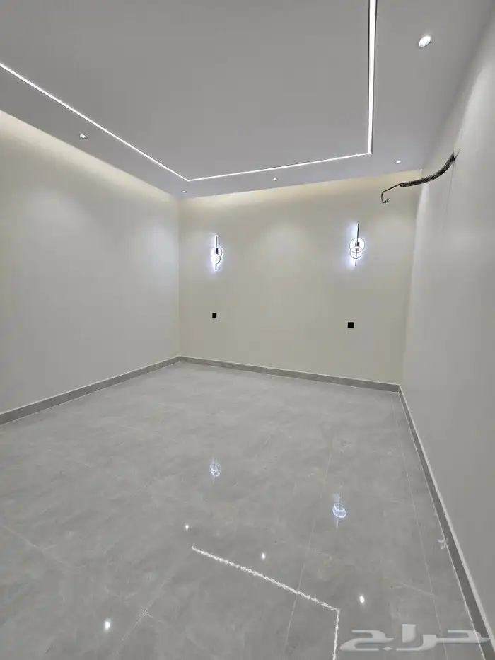 للبيع متبقي شقه ارضي6غرف بحوش ومدخل سياره 520 ألف باحد رفيده 13