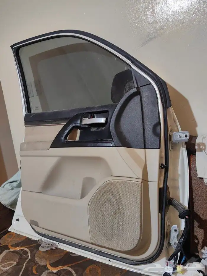 باب يسار لاند كروزر 2021. تورنج وكاله 3