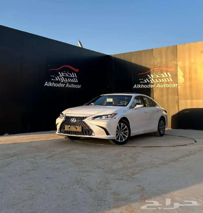 لكزس ES 250 AA 2025 لدى شركة عبدالمجيد الخضر 0