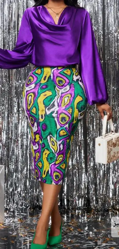 للبيع طقم تنوره جديد 0