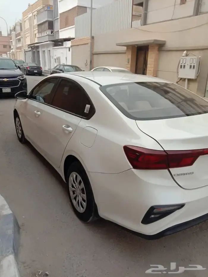 كيا سيراتو 2021 للبيع الصامل فقط يتواصل والبيع على السريع 14