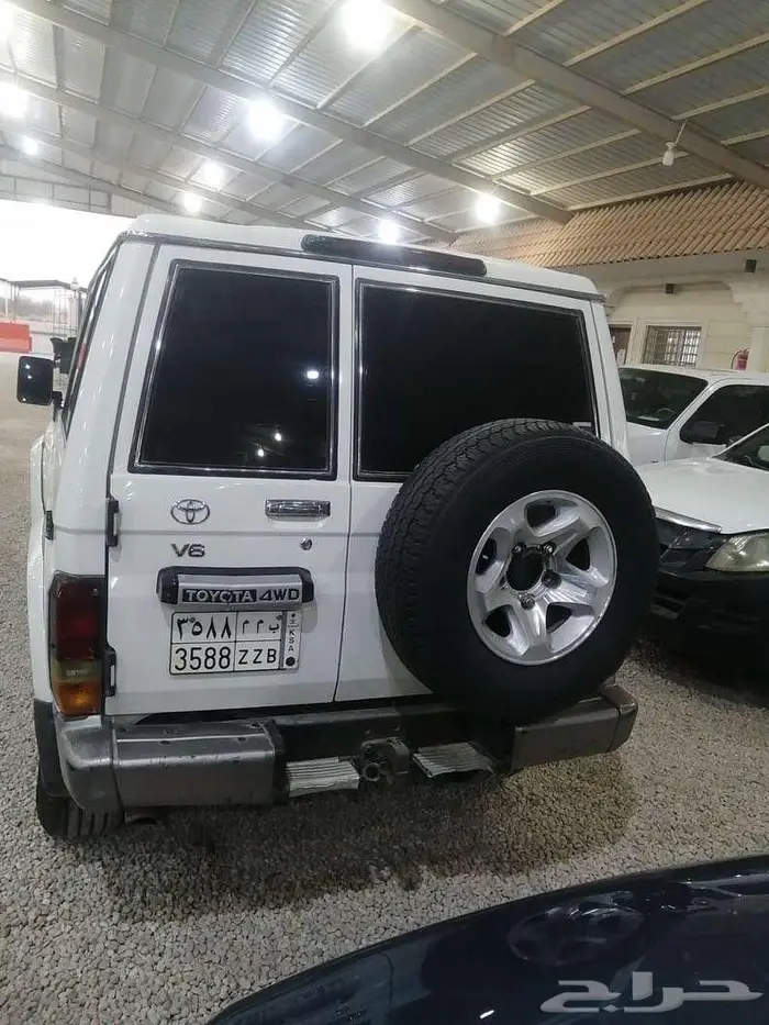 تويوتا ربع 2012 رفرف 3