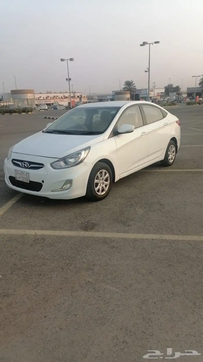 للبيع هونداي اكسنت 2015 1