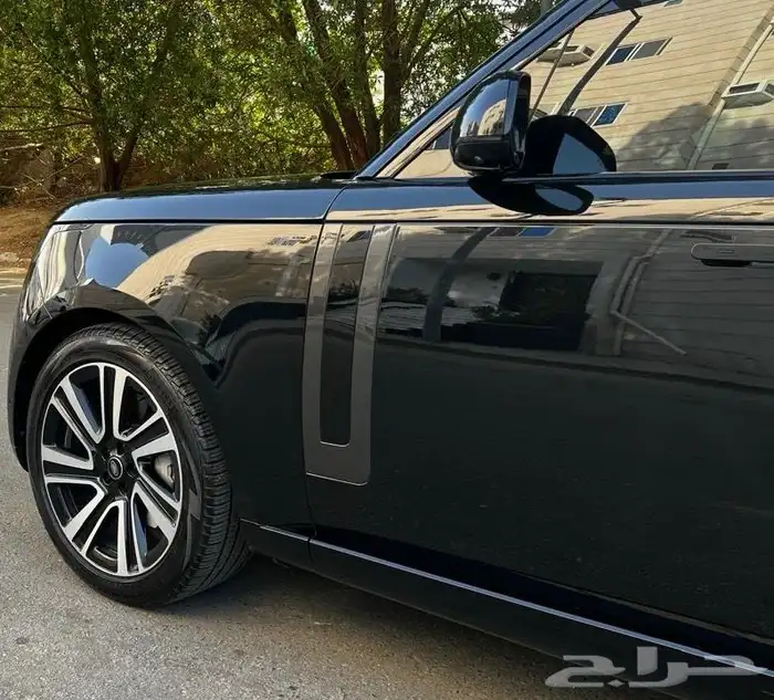 للبيع رنج روفر اوتوبيوغرافي فل كامل 2023 V8 9