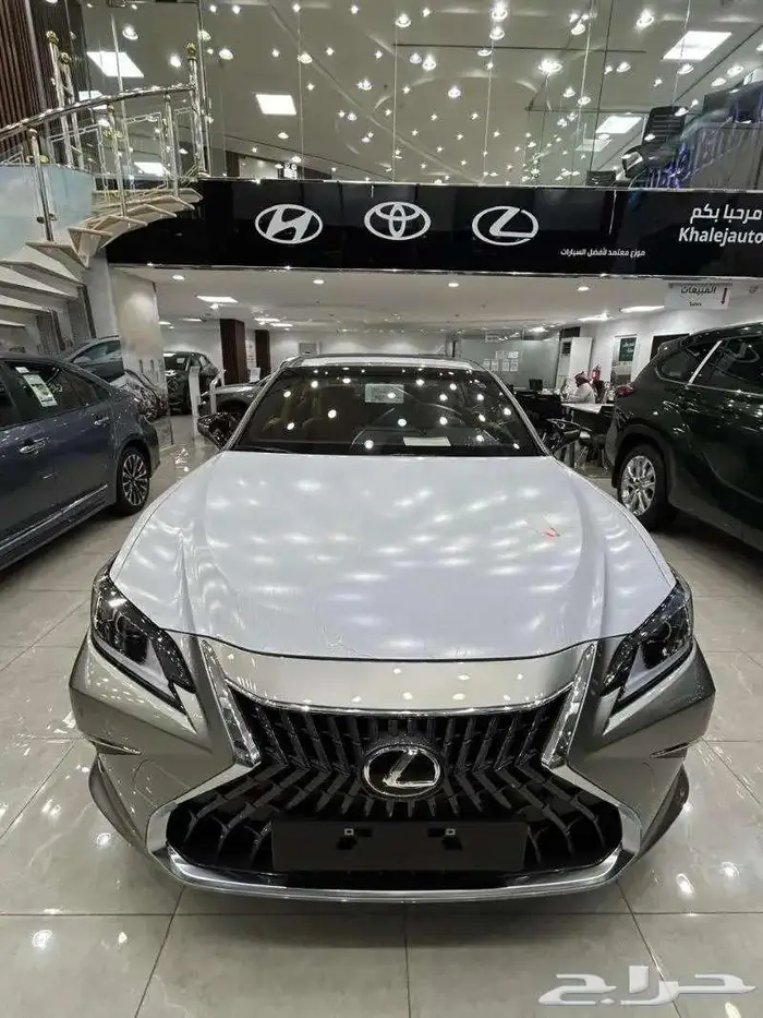 لكزس ES300 هايبرد موديل 2025 دفعتين الانماء والجزيره 0 ربح 0