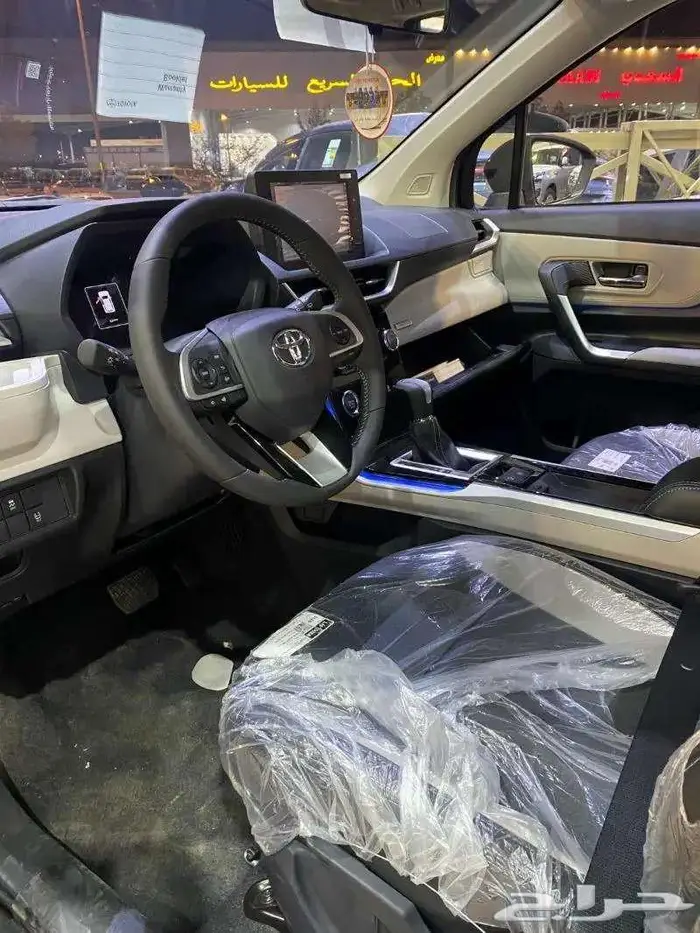 تويوتا فيلوز GLX بنزين 2025 6