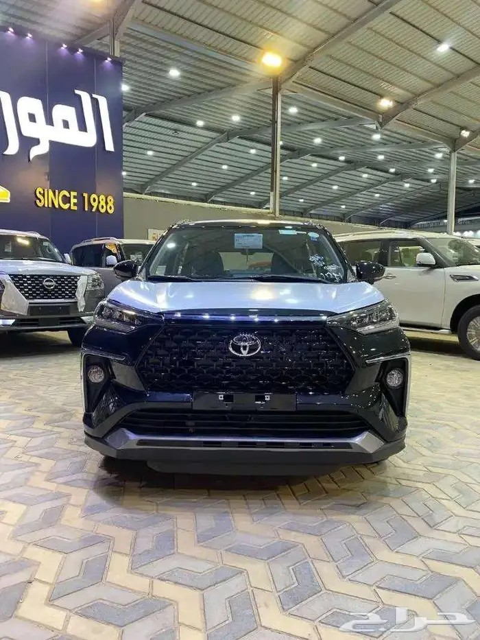 تويوتا فيلوز GLX بنزين 2025 7