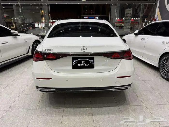 مرسيدس - اي 200 - E200 2025 5