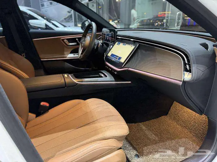 مرسيدس - اي 200 - E200 2025 15