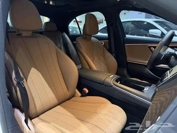 مرسيدس - اي 200 - E200 2025 17