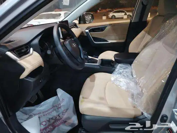 تويوتا راف فور ال اي ستاندر بدون دبل 2025 رمادي وفضي 9