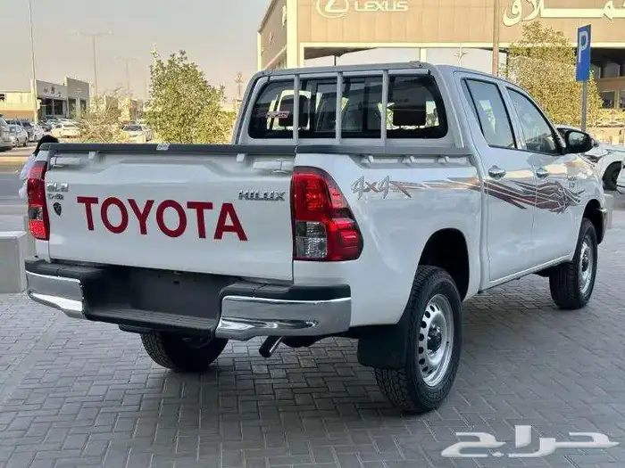 هايلكس GL2- سلق - 2025 - قير عادي - عروض الاقساط 3