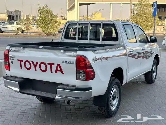 هايلكس GL2- سلق - 2025 - قير عادي - عروض الاقساط 2