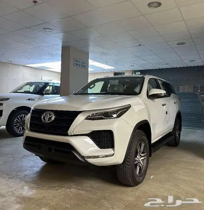 فورتشنر GX2 بنزين 4سلندر دفع ثنائي 2025 2