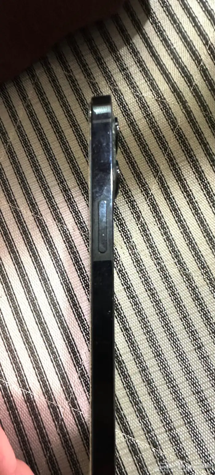 ايفون12 برو ماكس 4