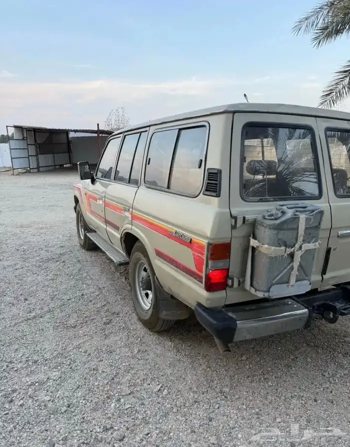 اعرض لكم الزين جيب صالون مديل 1987 0