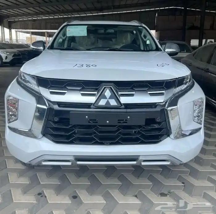 مبتسوبيشي مونتيرو 2025 سبورت فل ونص فل 1